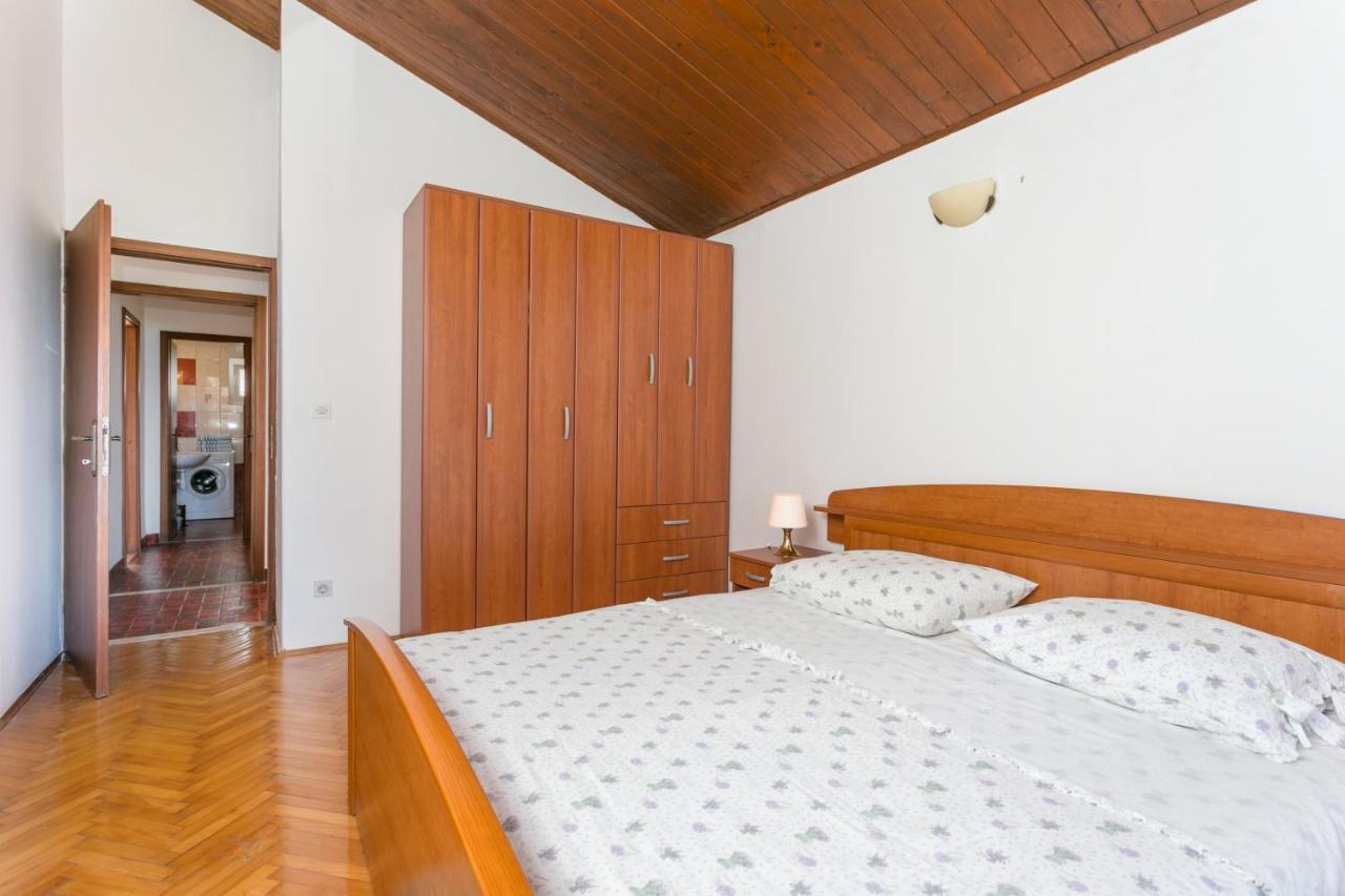 Apartment Mirca 732B Bagian luar foto